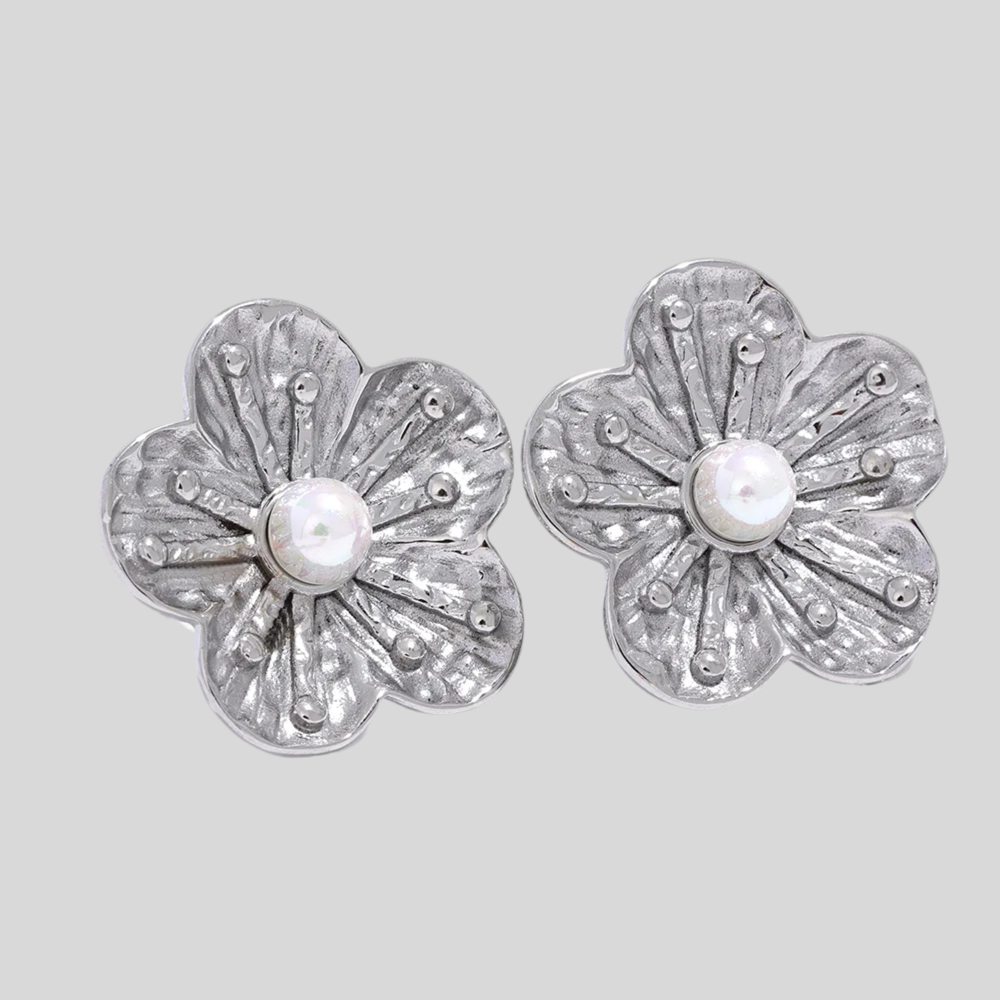 Vintage Floral Pearl Stud Earrings