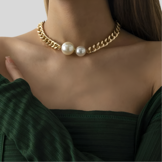 Gold Chain Choker with Statement Pearls